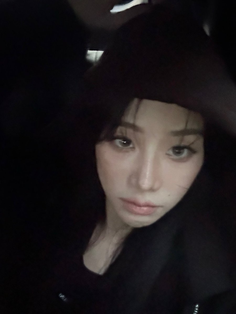 nilechanii's tweet photo. good night babii #nilechanii https://t.co/rzNHZ0CBzb