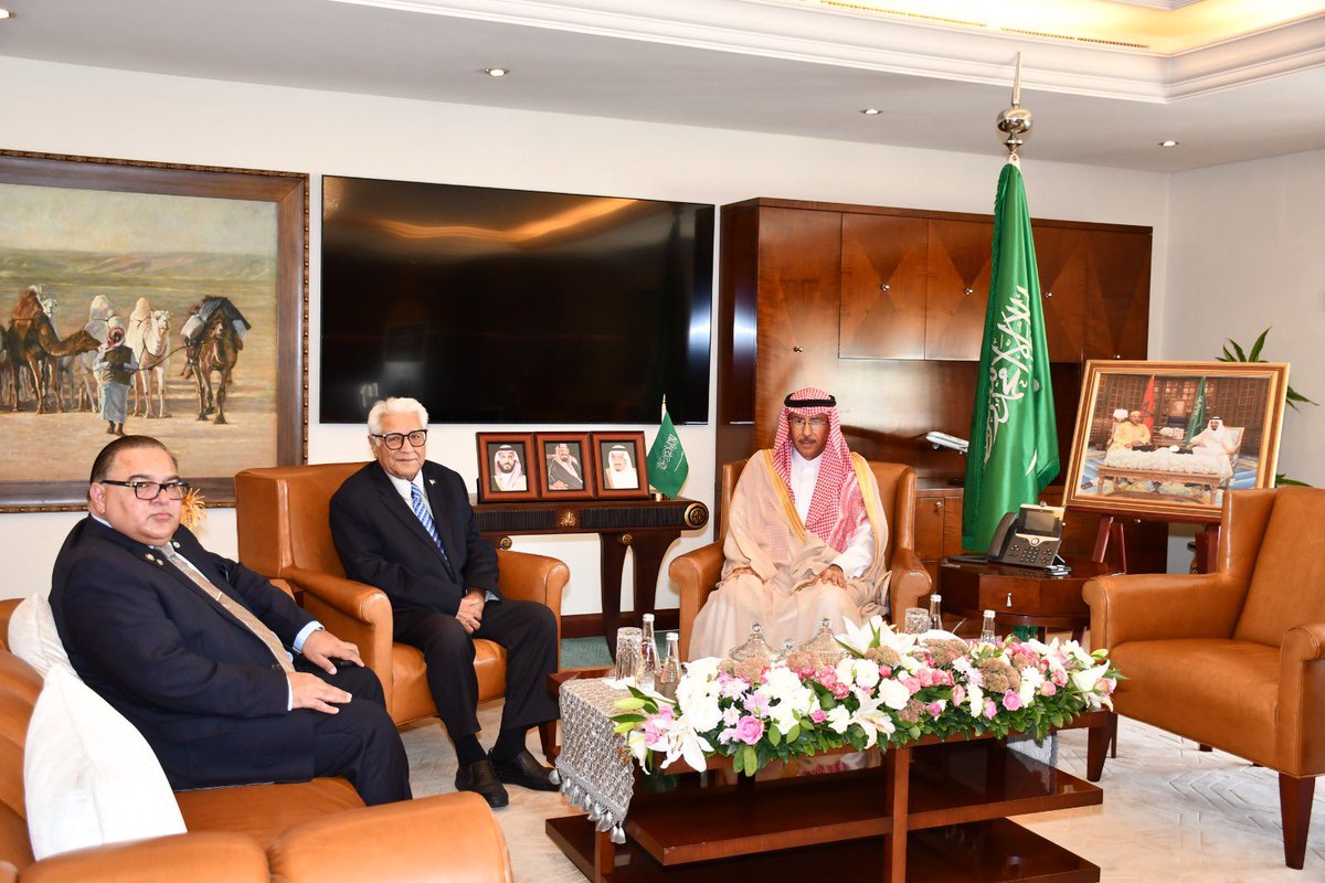 KSAembassyMA's tweet photo. استقبل سعادة السفير الدكتور / سامي بن عبدالله الصالح @SAMIOALSALEH يوم الخميس ٢٠٢٦/١٠/١م بمقر السفارة ، سعادة السيد/سيد عادل جيلاني سفير جمهورية باكستان الإسلامية لدى المملكة المغربية.
وتطرق الحديث بينهما للمواضيع ذات الاهتمام المشترك. https://t.co/fOfE5nXsOJ