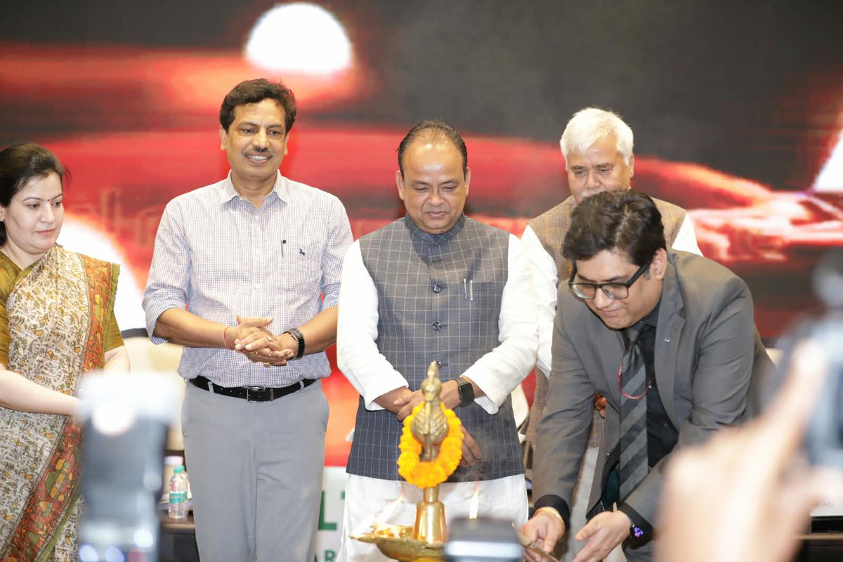 AyushmanNHA's tweet photo. The Digi Health Conclave, Jharkhand, themed “Accelerating Jharkhand’s Digital Health Transformation,” was inaugurated in Ranchi by Dr. @IrfanAnsariMLA, Hon’ble Minister, Health, Govt. of Jharkhand.

1/2 https://t.co/orR2cnIDqv