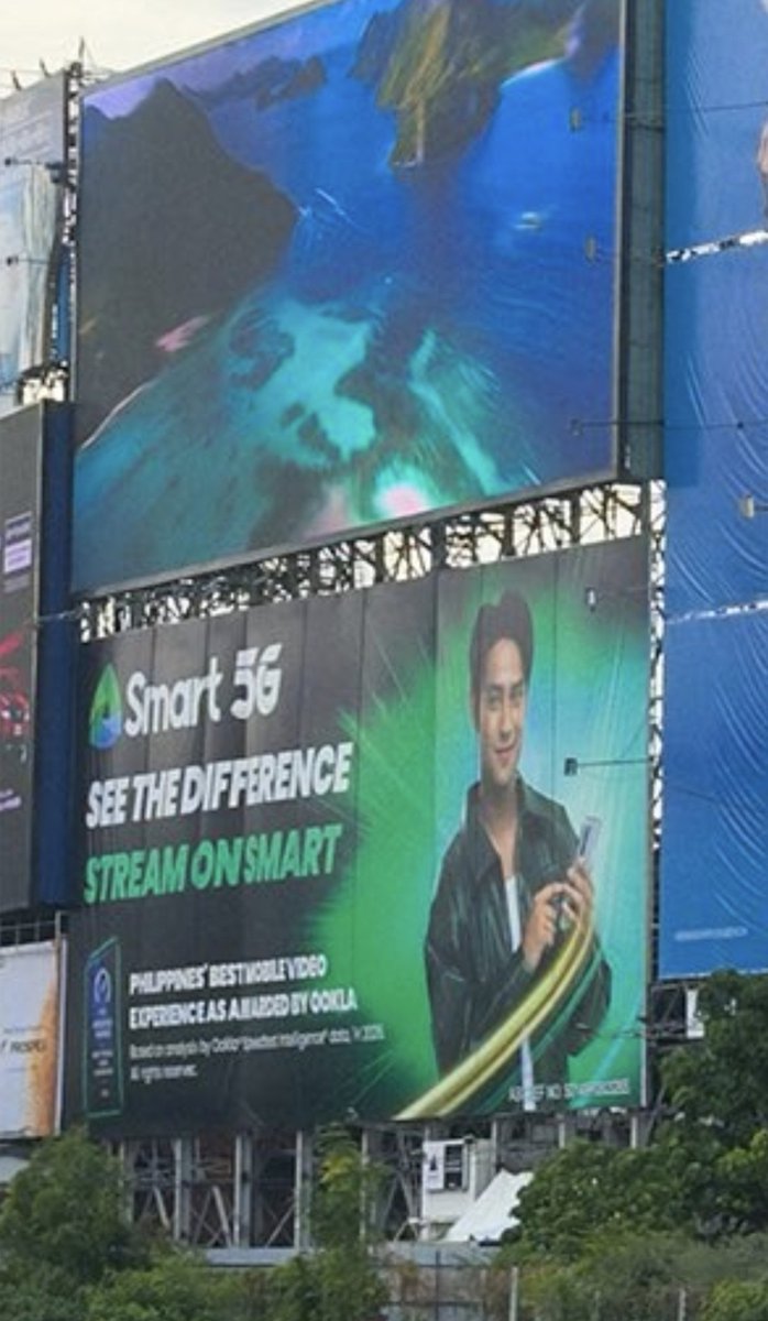 donnyphile's tweet photo. The fact that Smart keeps him on the Guadalupe billboard which is arguably considered a prime ad real estate in the country says everything about his brand power. Thank you @LiveSmart! 💚

#DonnyPangilinan  💌 https://t.co/MW2ighHAB5