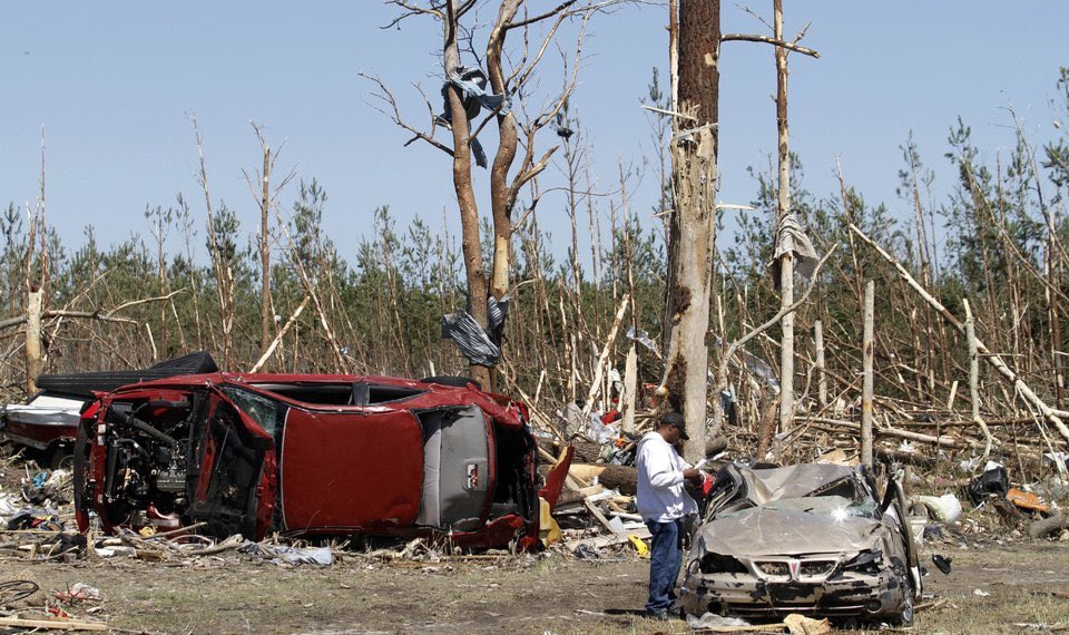 Gio_wx's tweet photo. I have been convinced for years that Askewville was one of, if not the,  strongest tornadoes ever in North Carolina. The level of tree debarking, vehicular damage, and obliteration of structures is almost unmatched to anything in the state. And I’m sure more is hiding out there… https://t.co/rtsC2xRxYm