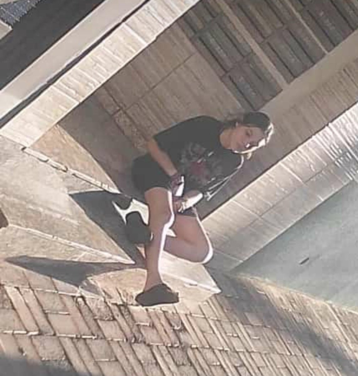 rayslajojofag's tweet photo. as vezes eu esqueço que tem pessoas com fotos minhas Juninho play na galeria.......... https://t.co/fkIIyDTrcd