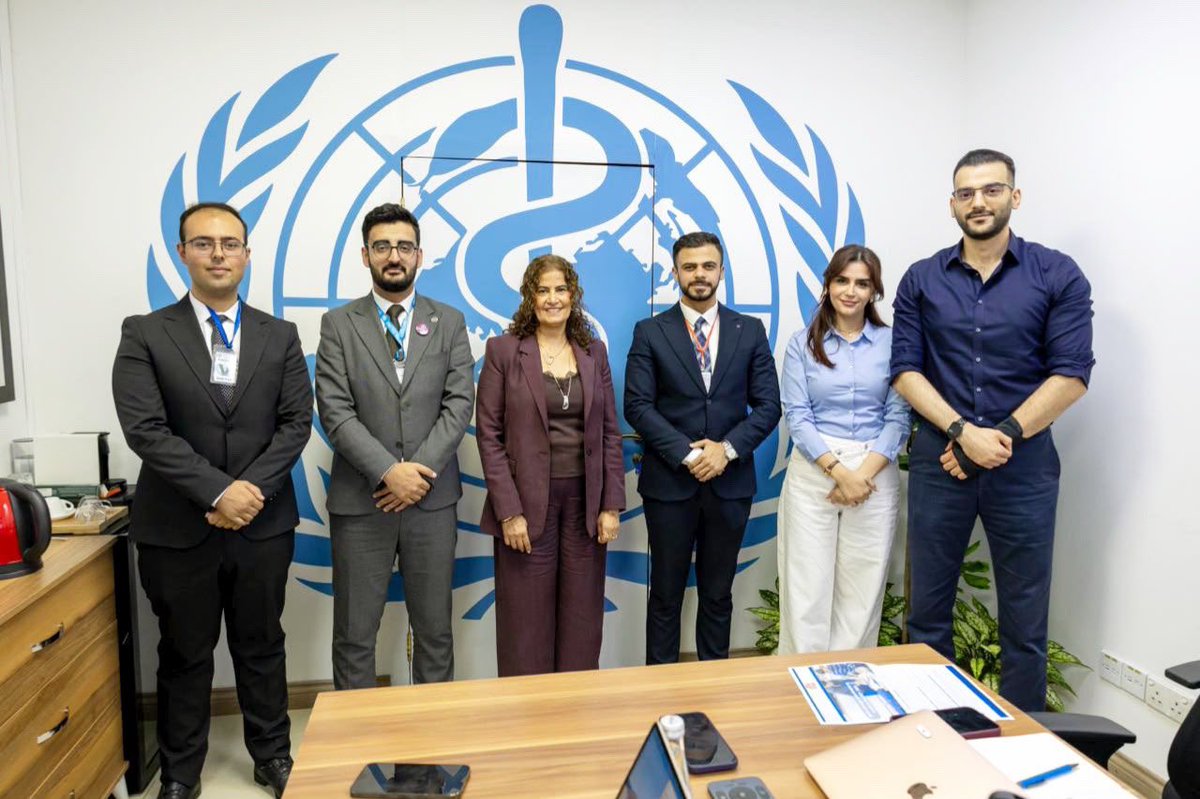 WHOIraq's tweet photo. التقت الدكتورة جميلة الراعبي، ممثلة منظمة الصحة العالمية في العراق، بأعضاء المجلس التنفيذي المنتخب حديثاً للاتحاد الدولي لجمعيات طلبة الطب (IFMSA) للفترة 2026–2027، وذلك في أول يوم لهم في مهامهم.

وبحث اللقاء فرص تعزيز التعاون في مجالات إشراك الشباب، وتعزيز الصحة، والمبادرات الصحية المجتمعية في مختلف أنحاء العراق، مع التركيز على الأنشطة التي يقودها الشباب والمنسجمة مع استراتيجية التعاون القُطري لمنظمة الصحة العالمية في العراق (CCS) للفترة 2026–2030.

وقالت الدكتورة الراعبي: «طلبة الطب الشباب ليسوا مستقبل الرعاية الصحية فحسب، بل هم أيضاً شركاء مهمون في بناء مجتمعات أكثر صحة اليوم. وتلتزم منظمة الصحة العالمية بتمكين الشباب وتعزيز دورهم في مجال الصحة العامة».

وتتطلع منظمة الصحة العالمية في العراق إلى العمل مع الاتحاد الدولي لجمعيات طلبة الطب لتحويل الأولويات المشتركة إلى مبادرات فاعلة يقودها الشباب وتسهم في تحقيق الصحة للجميع.

—

Dr Jamela Al-Raiby, WHO Representative in Iraq, met with the newly elected Executive Board of the International Federation of Medical Students’ Associations (IFMSA) for 2026–2027 on their first day in office.

The meeting explored opportunities to strengthen collaboration in youth engagement, health promotion and community health initiatives across Iraq, with a focus on youth-led activities aligned with WHO Iraq’s Country Cooperation Strategy (CCS) 2026–2030.

“Young medical students are not only the future of health care but also important partners in shaping healthier communities today. WHO is committed to empowering young people and strengthening their role in public health,” said Dr Al-Raiby.

WHO Iraq looks forward to working with IFMSA to translate shared priorities into meaningful youth-led initiatives that contribute to achieving Health for All.