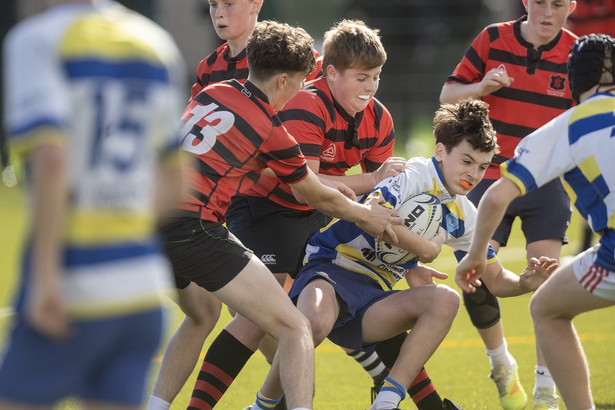 hsclonmelcbs's tweet photo. Action from our U15 @Munsterrugby McCarthy Cup win against @KinsaleComSch on our 4G Rugby pitch yesterday
📸 John D. Kelly
#HSRugby #Cuprugby
#RedandBlack 🏉🔴⚫️ https://t.co/pKk0JYyS1f