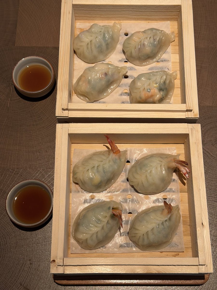 Q_Nancy's tweet photo. This morning, I was just passing by a Chinese restaurant and the smell of steamed buns caught my attention. How many can you eat? https://t.co/uBSvl3lXpt