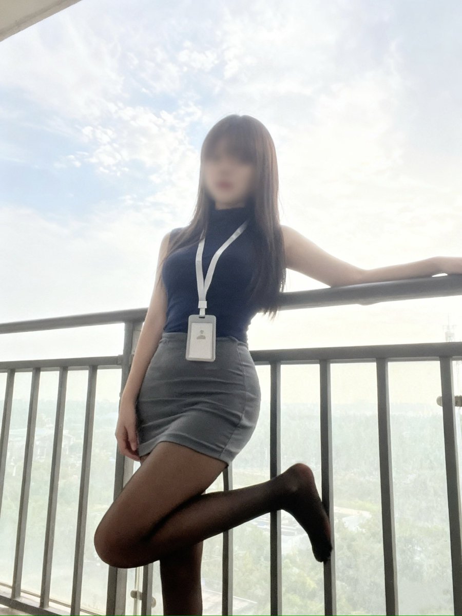 Qanyia's tweet photo. 返场第二期 又是老照片了 https://t.co/SM9Sj27Fiy