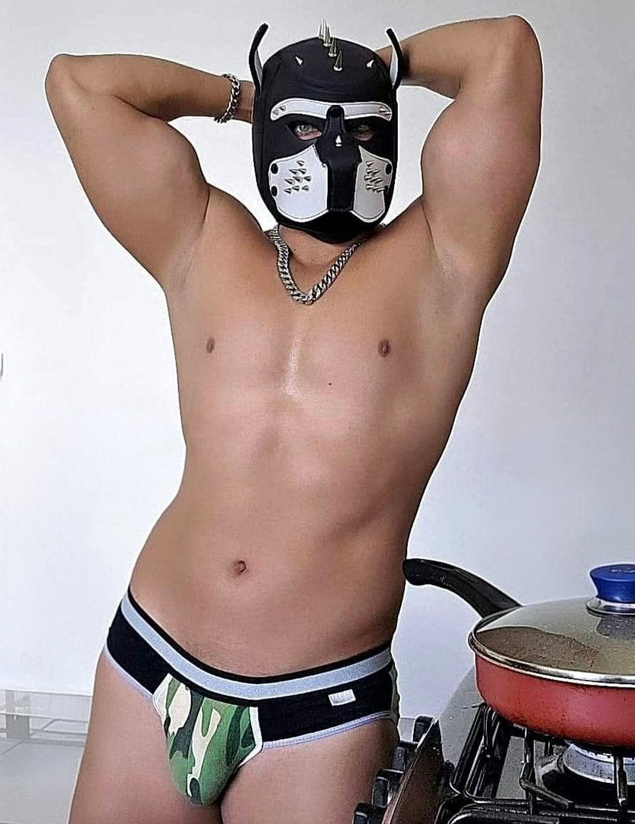 _cyberpup_'s tweet photo. ¡Calentando el horno! 🐺🔥 https://t.co/TycJeN0aLb