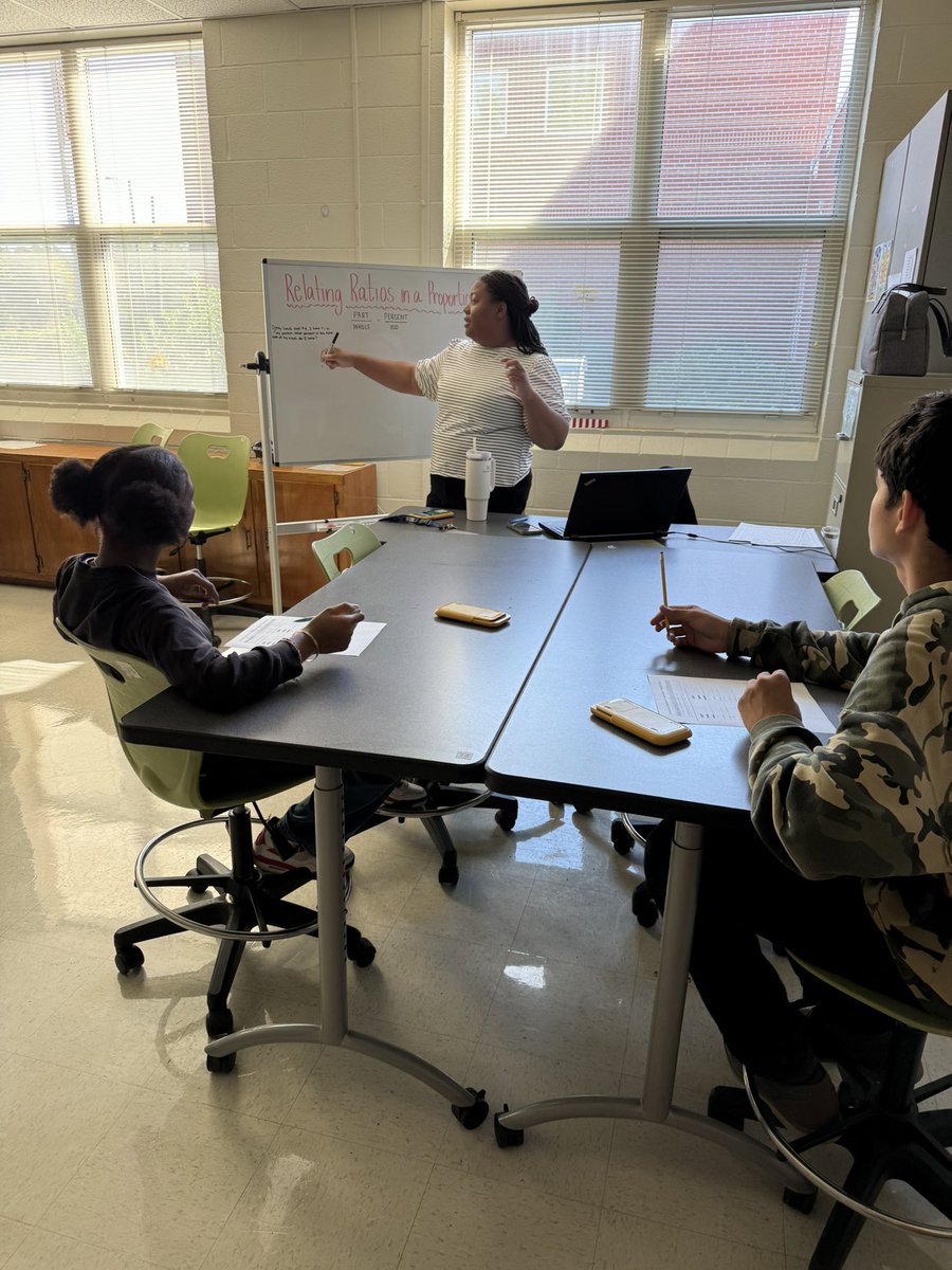 AGHoulihan's tweet photo. Awesome stop by @EastUnionMSNC today to โ
out 7th grade math tutoring! Off to a fantastic start this yearโฆkeep up the great work! #TeamUCPS #BeTheBest @JaredGatewood ๐๐ฏ https://t.co/uJxmuCUDXQ