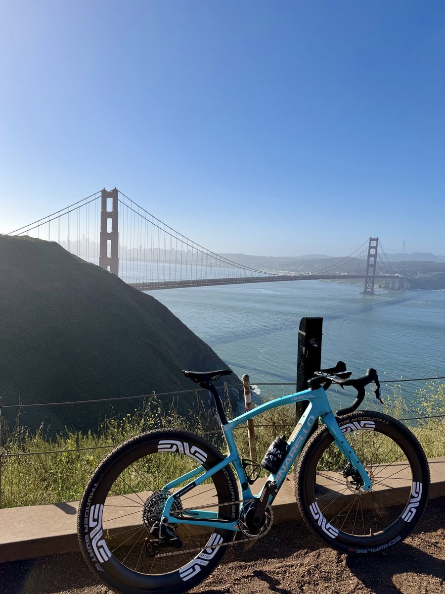 allBLUerthang's tweet photo. The most beautiful season of the year has arrived in San Francisco! Here’s to an October with fewer turbulent waves at work and more moments of gentleness.

Wishing everyone a happy October and all the best for the days to come! ☕🎃

#HelloOctober #SFLife #AutumnMoments☕🎃 https://t.co/FvLGWtHlwm