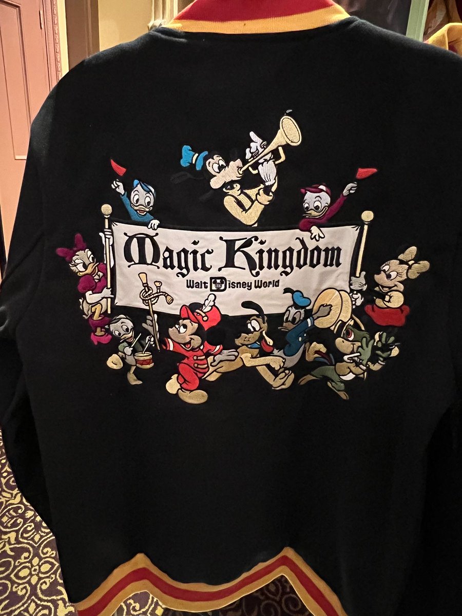MousePlanet's tweet photo. 5 years ago @WaltDisneyWorld The 50th Anniversary merchandise collections debuted, and boy were there some fantastic pieces in that assortment. Enjoy a look back at "The World's Most Magical Celebration." https://t.co/QoIViwj6bh