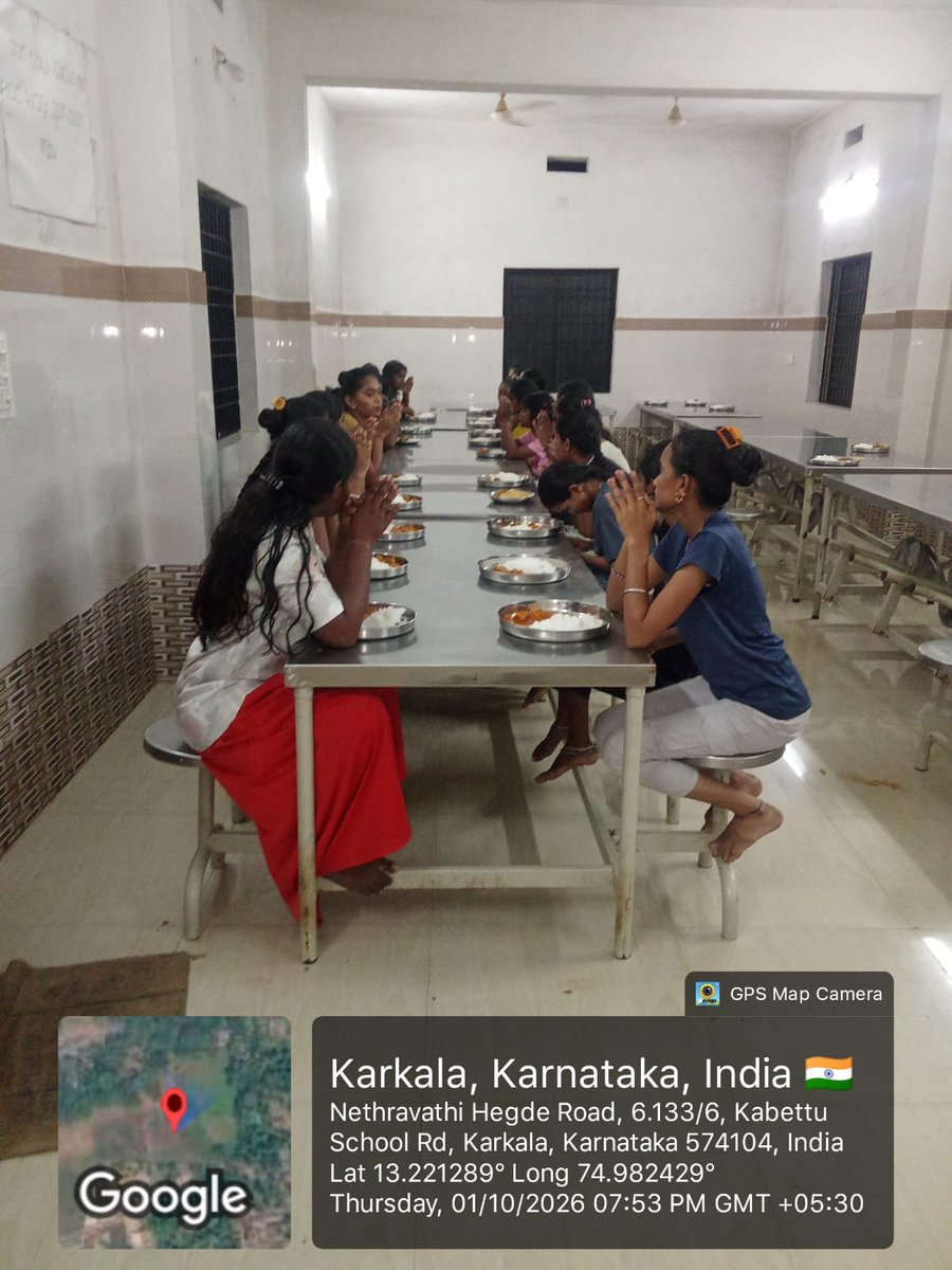 premetricglhst's tweet photo. #SocialAudit_SWDmeals #Socialwelfare_karnataka dinner 1/10/26 premetric girls hostel karkala https://t.co/QZgpsWkrPf