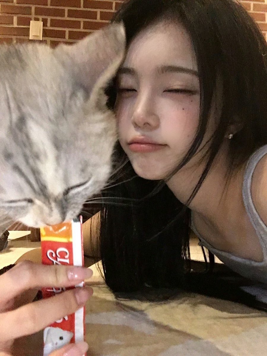 onlychleader's tweet photo. omg so prettttttttttttttttttyyyyyyyy https://t.co/wcnY5gZcNZ