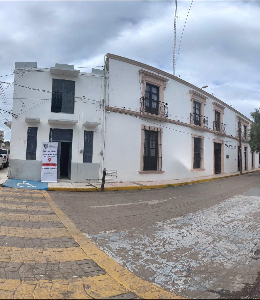 FECCED's tweet photo. 📍 ¡Estamos en Vicente Guerrero!

La Oficina Móvil de la FECCED está hoy en la Biblioteca José Ángel Ceniceros.

🤝 Acércate para denunciar posibles actos de corrupción o tortura.

🔒 Tu denuncia puede ser anónima.

#FECCED #YoSoyÍntegro #NoALaTortura #AltoALaCorrupción https://t.co/SNZsDkAAXr