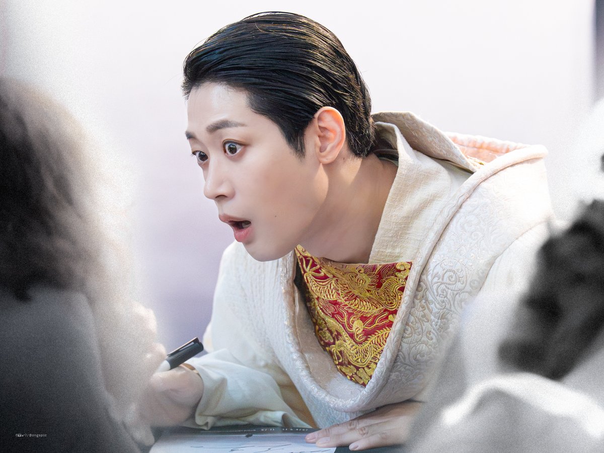 ongspic's tweet photo. 20260927.곤투모로우 사인회 
고종 #박영수 

(\ (\
('ᜊ'˶) https://t.co/CxzXvRDWzy