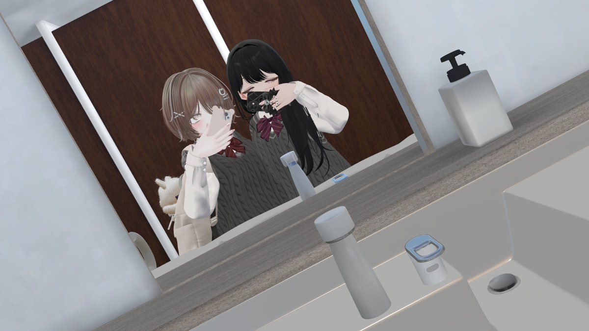 nureeeeVRChi's tweet photo. ちわと制服着てあそんできたよ♡ https://t.co/uX6Z33j9Mm