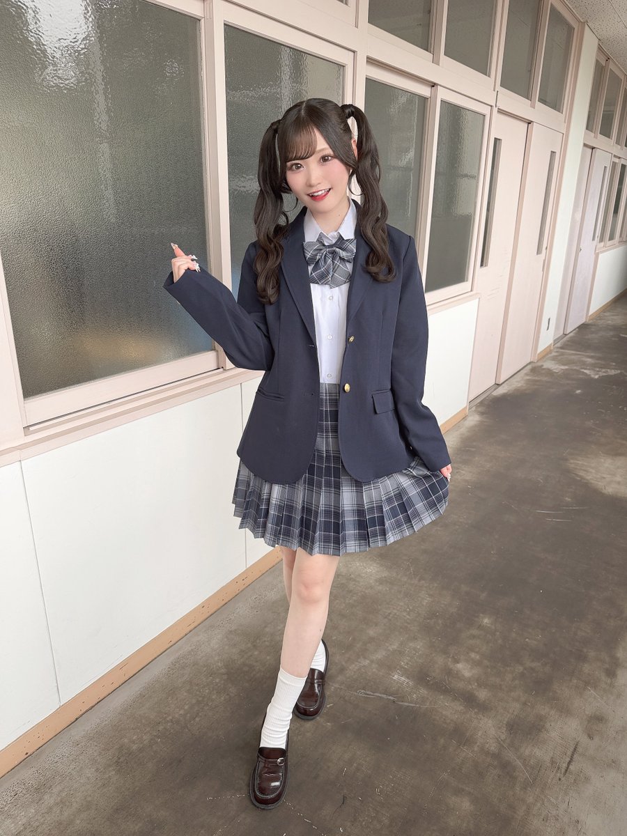 Kareai_miharu's tweet photo. 10月もよろしくね🤍 https://t.co/3mMMvHA93W