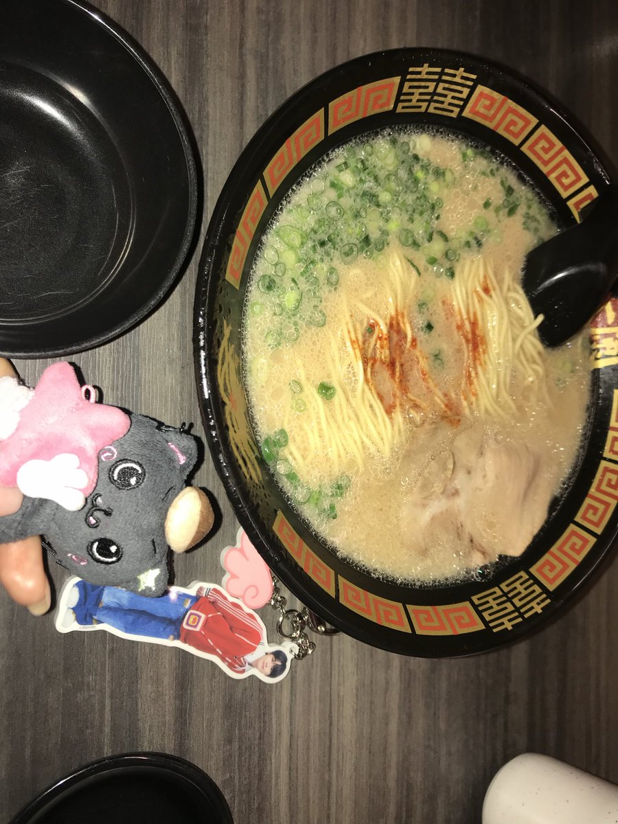 xorxou's tweet photo. 한국인은꼭이렇게먹어줘….
싹싹빌게너무맛잇어서감동임 https://t.co/gKVlHYdSZ0