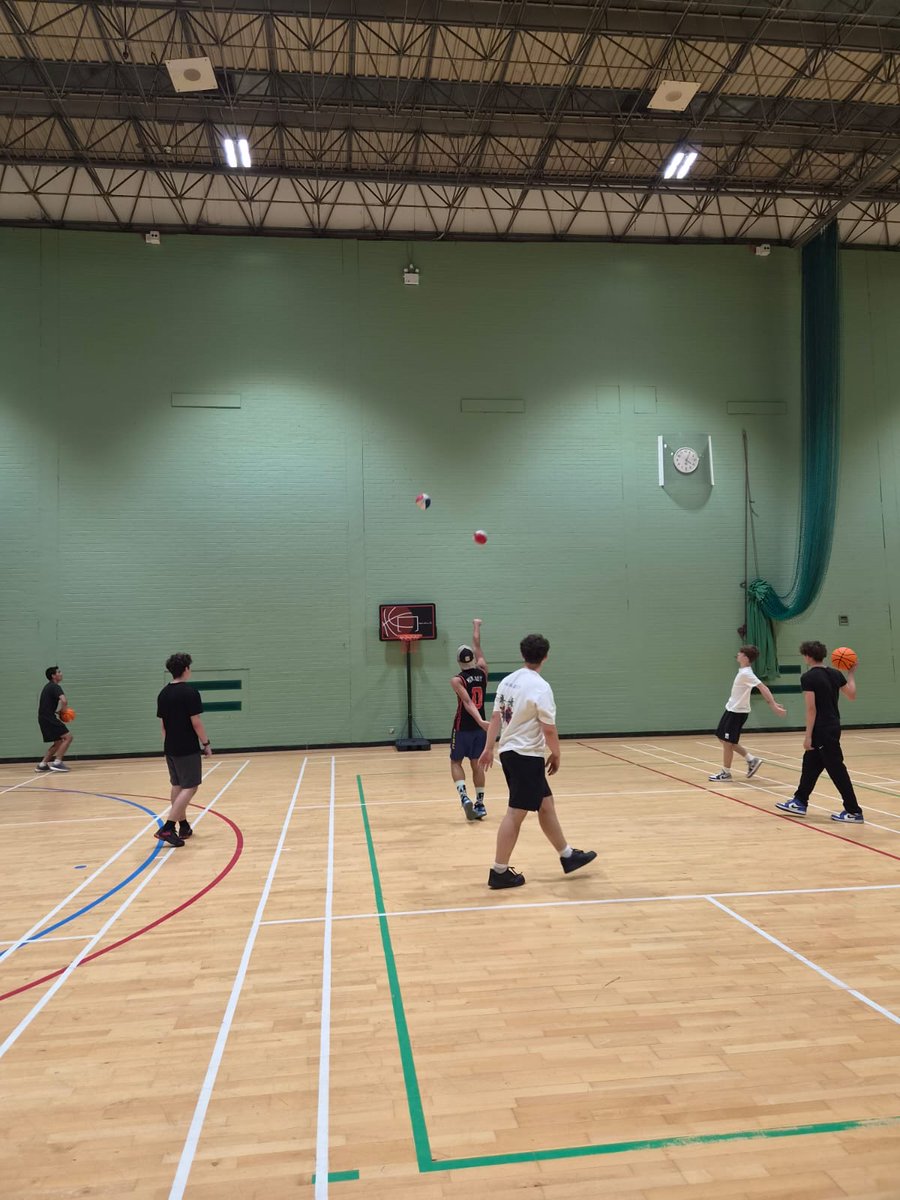 bcot's tweet photo. Snapshots from Enrichment!

Let's see what our football and basketball enrichment groups are up to...

#BCoT #Enrichments #FootballClub #BasketballClub https://t.co/IJeiveC4kM