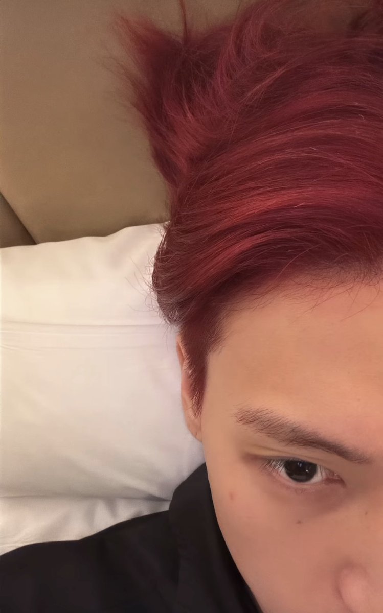 jjurora's tweet photo. WOOYOUNG RED HAIR WOOYOUNG RED HAIR WOOYOUNG RED HAIR HELP https://t.co/KTxfNmRXcr