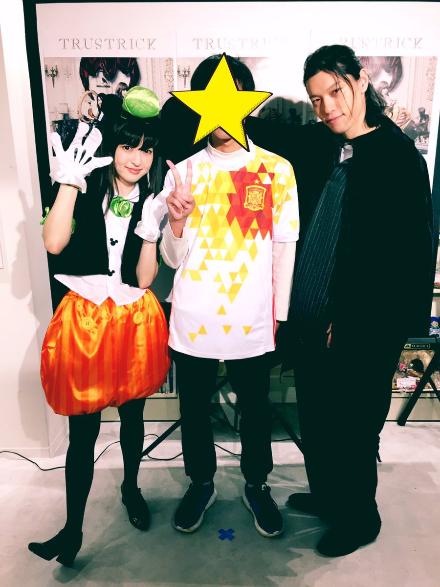bdmotoki's tweet photo. #神田沙也加生誕祭2026 
もう誕生日過ぎてるけど、、
一緒に写真撮ったり、修学旅行のお土産で喜んでくれたり、毎年のクラスTで行く度に今回はこれかって反応してくれたり
10年前の思い出だけど今でも鮮明に覚えてるし絶対忘れない！これからも好きです☺️ https://t.co/D9iJYz3HSk