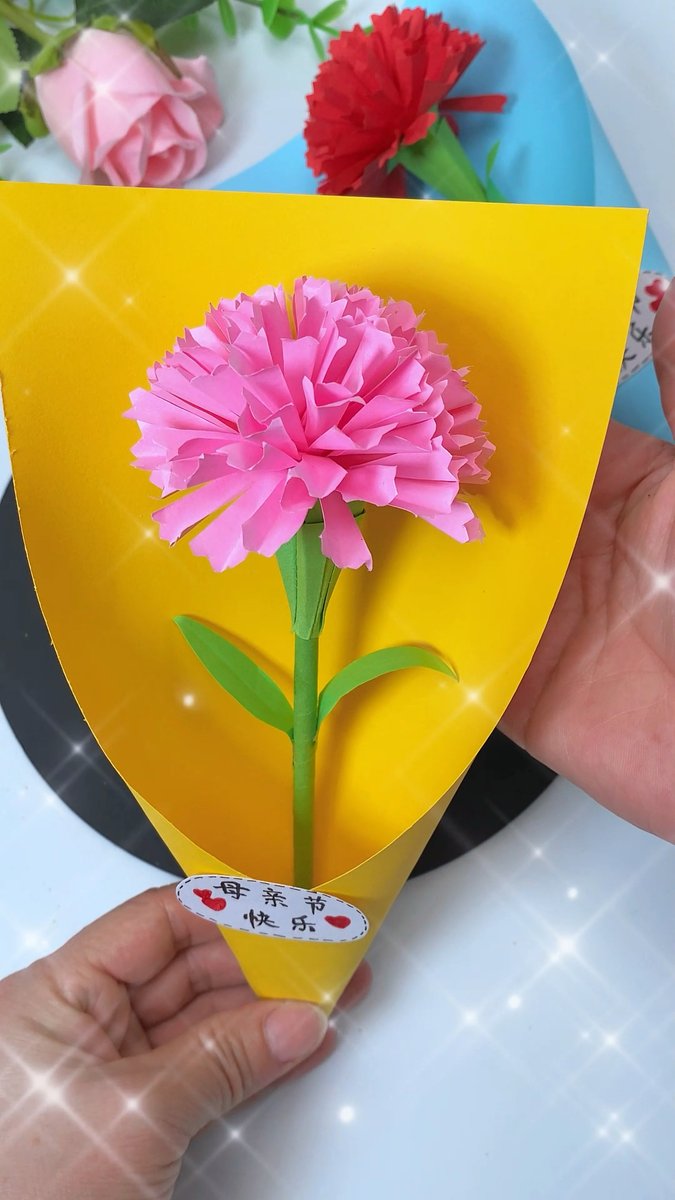 Vickysavubl's tweet photo. Hoy hice un adorno de papel de flores para decorar mi habitación, paso a paso super fácil, ideal para días aburridos! （西班牙语译文：今天我做了一个纸质花饰来装饰我的房间，一步步超简单，适合无聊的日子！）， https://t.co/jrFjEhPYPp