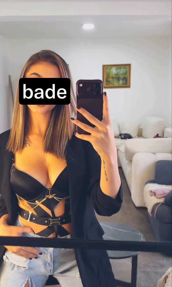 Bade06asy's tweet photo. Bu akşam için planlar yapıldı mı ? 
Geç mi kaldım ben 😏 https://t.co/rC0Bmp9hfd