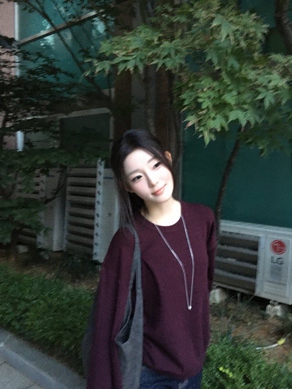 ifeyenation's tweet photo. [👀 #real_eye] 260928 KASIA update! 

“날씨 좋고 바람 좋고 이포리도 좋고”

#ifeye #이프아이 #KASIA #카시아 https://t.co/UYH0HbYYuI