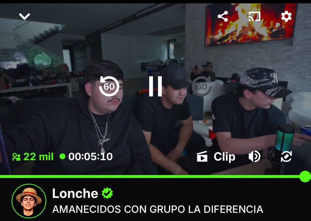 FesPanin1's tweet photo. @espinozp  Dice mi lidel que no le apagues stream y que arriba la Puta FES🥵🥵🥵🥵 https://t.co/C04duXVDY1