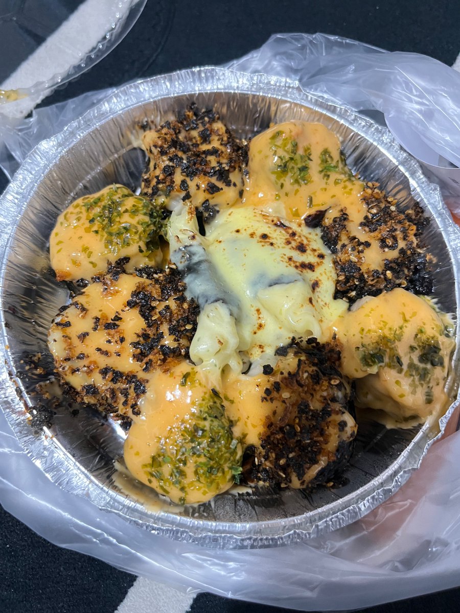 ViitaminSu's tweet photo. Aku makan dimsum gunil lagi apa ya🥹?? https://t.co/aIDyNwCgf0