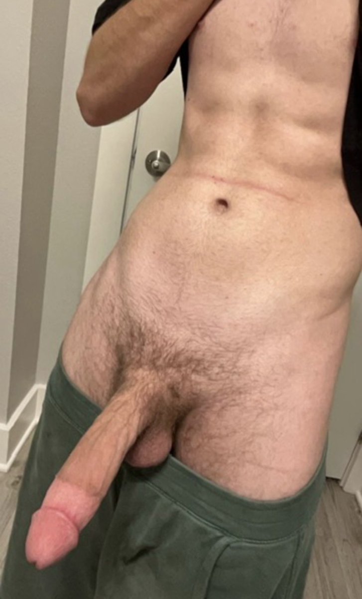 enoughforthree's tweet photo. Too much dick to not share #cock #huge #bwc #hung #hugecock #bigdick #horse #nsfw #nsfwtwt #dick https://t.co/pz6IsmT1Eb