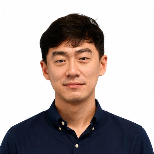 TechPurdue's tweet photo. Three Purdue Polytechnic faculty members are joining the inaugural cohort of John Martinson Honors College Faculty Fellows!
Meet Shu Hu, Kwonsik Song and Esra Tepeli and see how they’ll bring their expertise to Honors College students across Purdue. https://t.co/em8FgAub2h https://t.co/6S8ohuTmAe