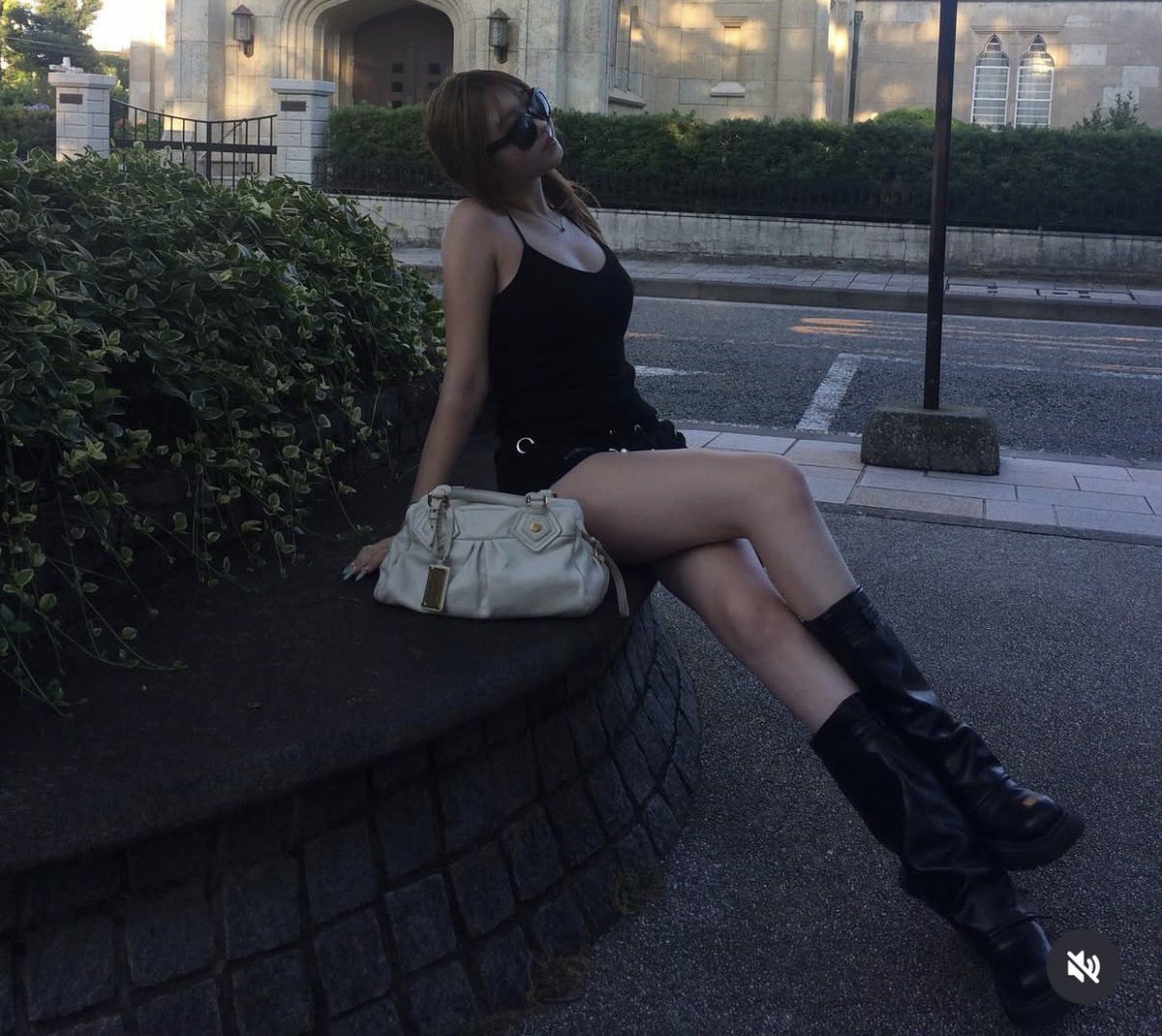 28215yo's tweet photo. スタイル抜群ギャルのどエロボディでシコシコできるやつ💕dm💕 https://t.co/jrxR9Iyl1v