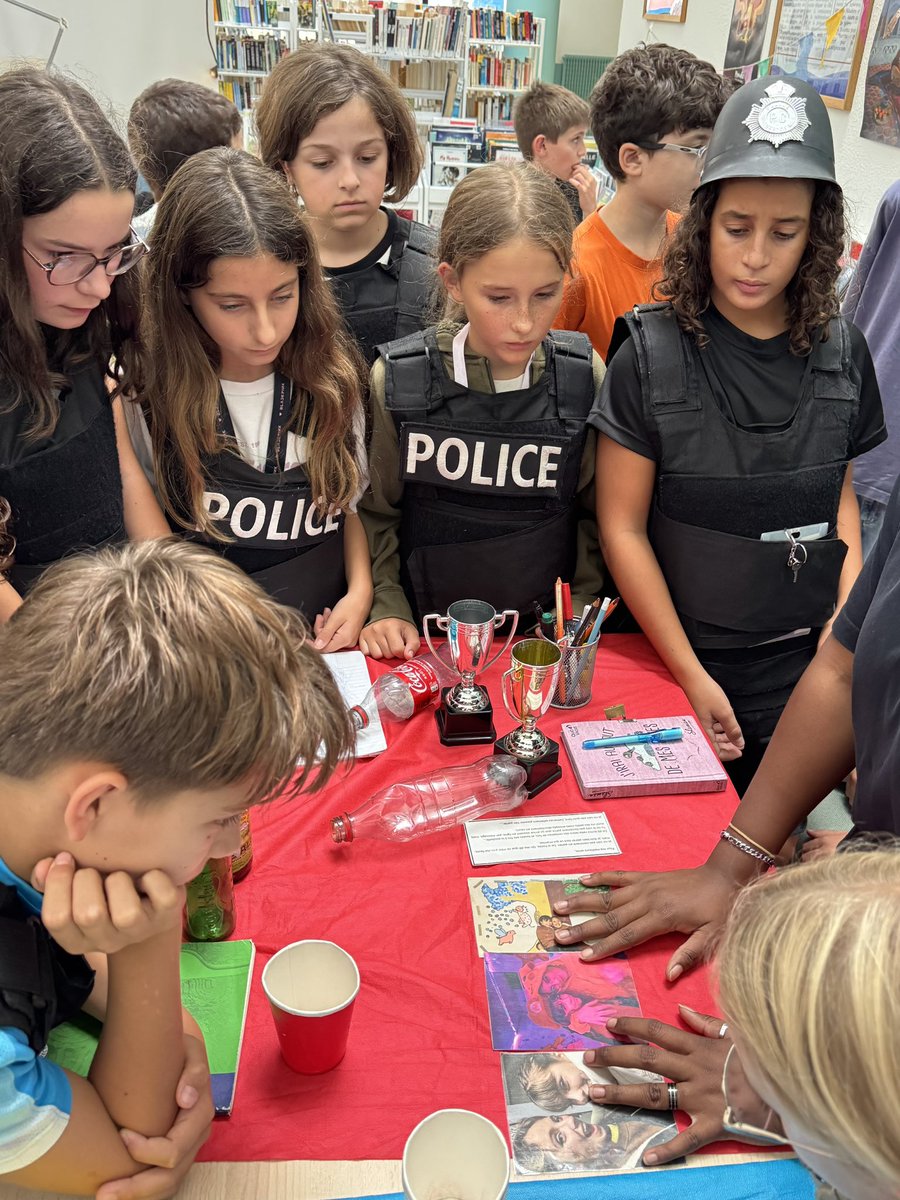 GADDICTIONfr's tweet photo. 🤔 Et si on parlait du harcèlement ?
Top chrono au Collège L’Eganaude , #Biot, pour un #EscapeGame sur le harcèlement scolaire et le cyberharcèlement.
🙏 Un grand merci au @departement06 pour son soutien et au collège pour son accueil ! https://t.co/pmII03Emhy