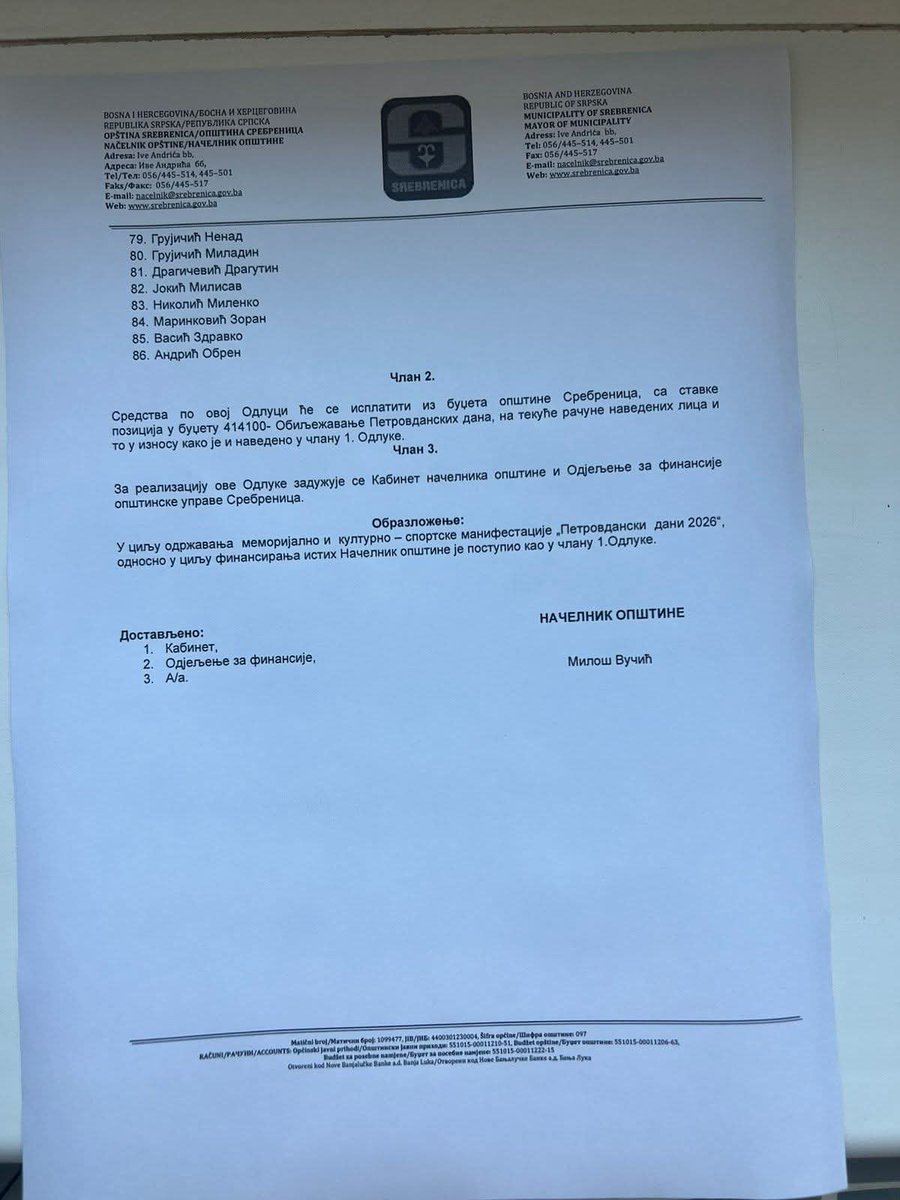 suljagicemir1's tweet photo. Načelnik Srebrenice podijeli 35k maraka odlukom, bez javnog poziva, bez kriterija, u krajem septembra za navodnu manifestaciju održanu u julu. Znate odakle neće dobiti poziv: iz tužilaštva u Bijeljini i policije u Zvorniku. I ja da ih smatram legitimnim institucijama? Kačite vi to mačku o rep.