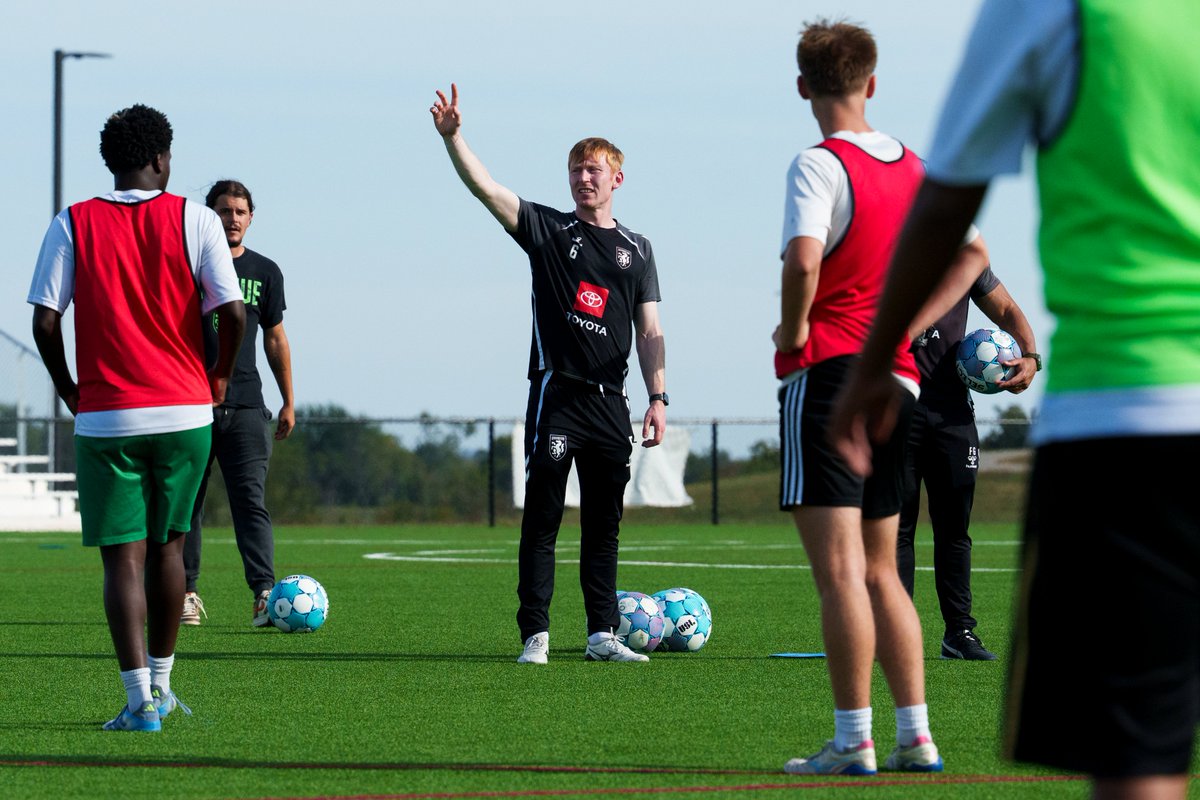 LexSporting's tweet photo. Yesterday, our captain @aaronmolloy18, along with the help of his teammates and coaches, hosted a free soccer clinic for Bryan Station High School on our training fields!

Aaron created a professional training environment, complete with drills LSC runs frequently and a small-sided tournament. ⚽️