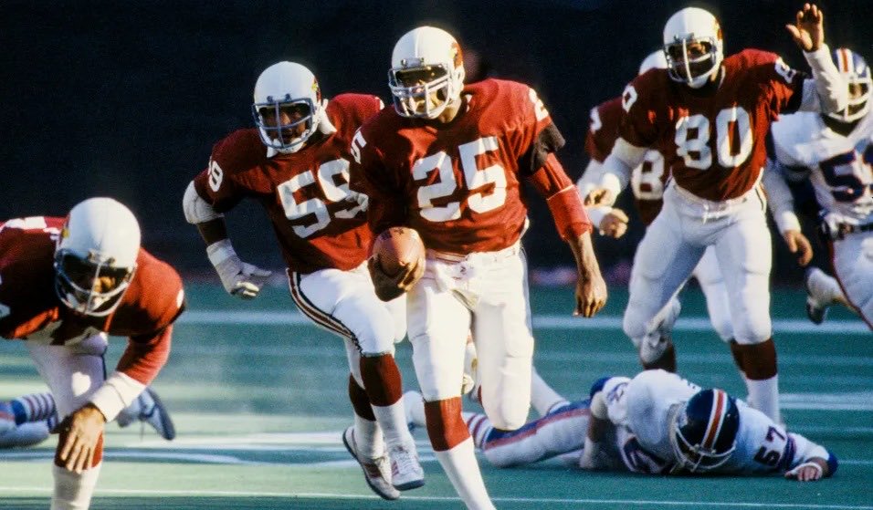 PigKickers's tweet photo. Roy “Jet Stream” Green, St. Louis Football Cardinals https://t.co/sB3m3ppMBn