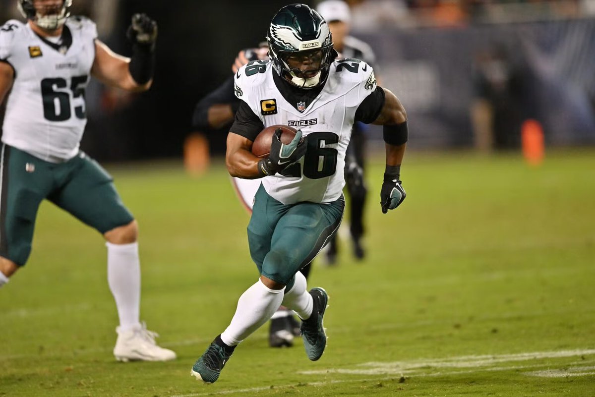 RiseNDraft's tweet photo. 5 keys for the Eagles to upset the Rams this weekend 🔗⬇️

https://t.co/2IKmSlY9CV https://t.co/5xVzQNPtVE