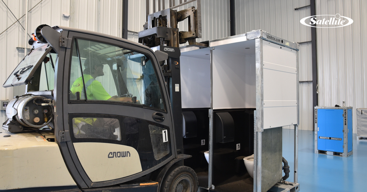satindustries's tweet photo. Your fleet doesn't need one solution for every job. That's where Sanitrax comes in.

For government projects, remote jobsites, large events, and applications where traditional infrastructure may be limited, Sanitrax gives operators another option. 

#Sanitrax #PortableSanitation https://t.co/kaloZ1ufyI