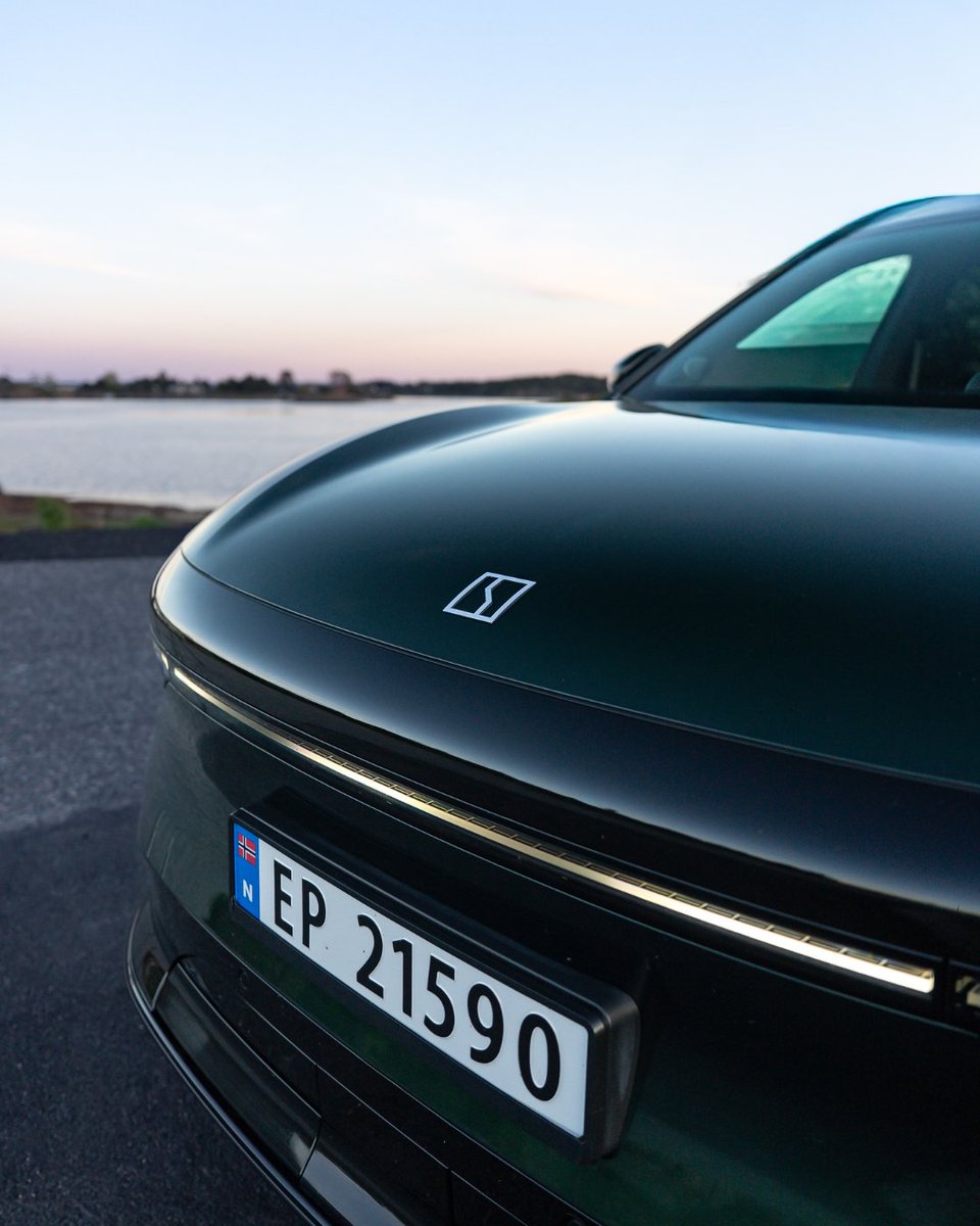 Zeekr_Europe's tweet photo. Take the scenic route.

The Zeekr 7X is built for the journeys that don't stick to the plan.

/

Zeekr 7X Energy consumption (combined): 19,9 – 17,7 kWh/100km (WLTP); CO2 emissions (combined): 0 g; CO2 class: A. 

#Zeekr #ZeekrEurope #Zeekr7X #EV #ZeekrPerformance https://t.co/7iysoy3ElI
