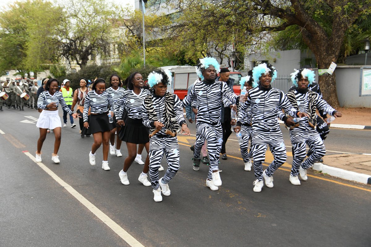 BogoloKenewendo's tweet photo. A time was had! A Diamond Jubilee 💎🇧🇼 #HappyIndependenceDay https://t.co/1XMRKeNeSY