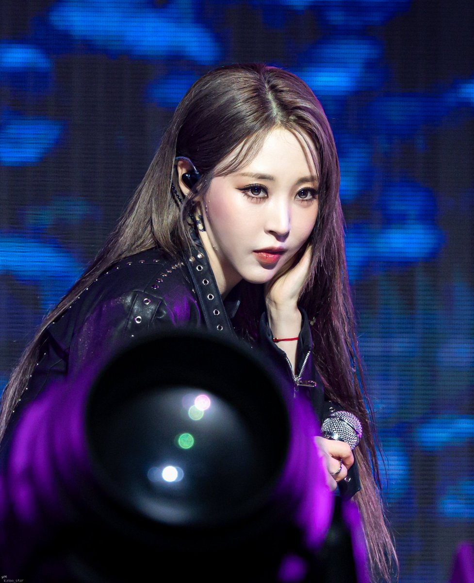 k_moo_star's tweet photo. [ Moonbyul 문별🐹 ]                                                       
260719 마마무 WORLD TOUR [4WARD]               
IN MACAU D2 (7)                              

#마마무 #MAMAMOO #문별 #MoonByul #ムンビョル https://t.co/WlnjdA0VRQ