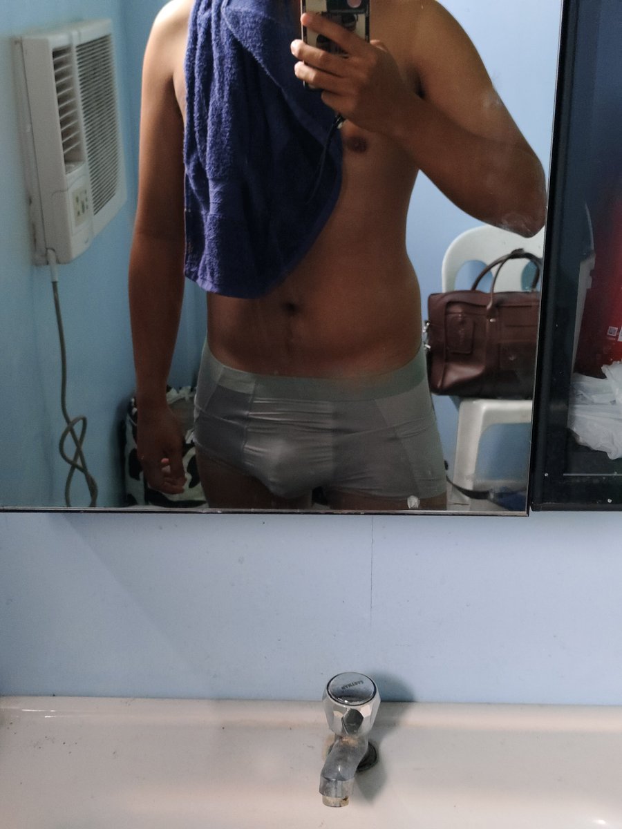 nadakkel's tweet photo. My growing love handles
Diet na us! Haha https://t.co/hjbfZsItXw