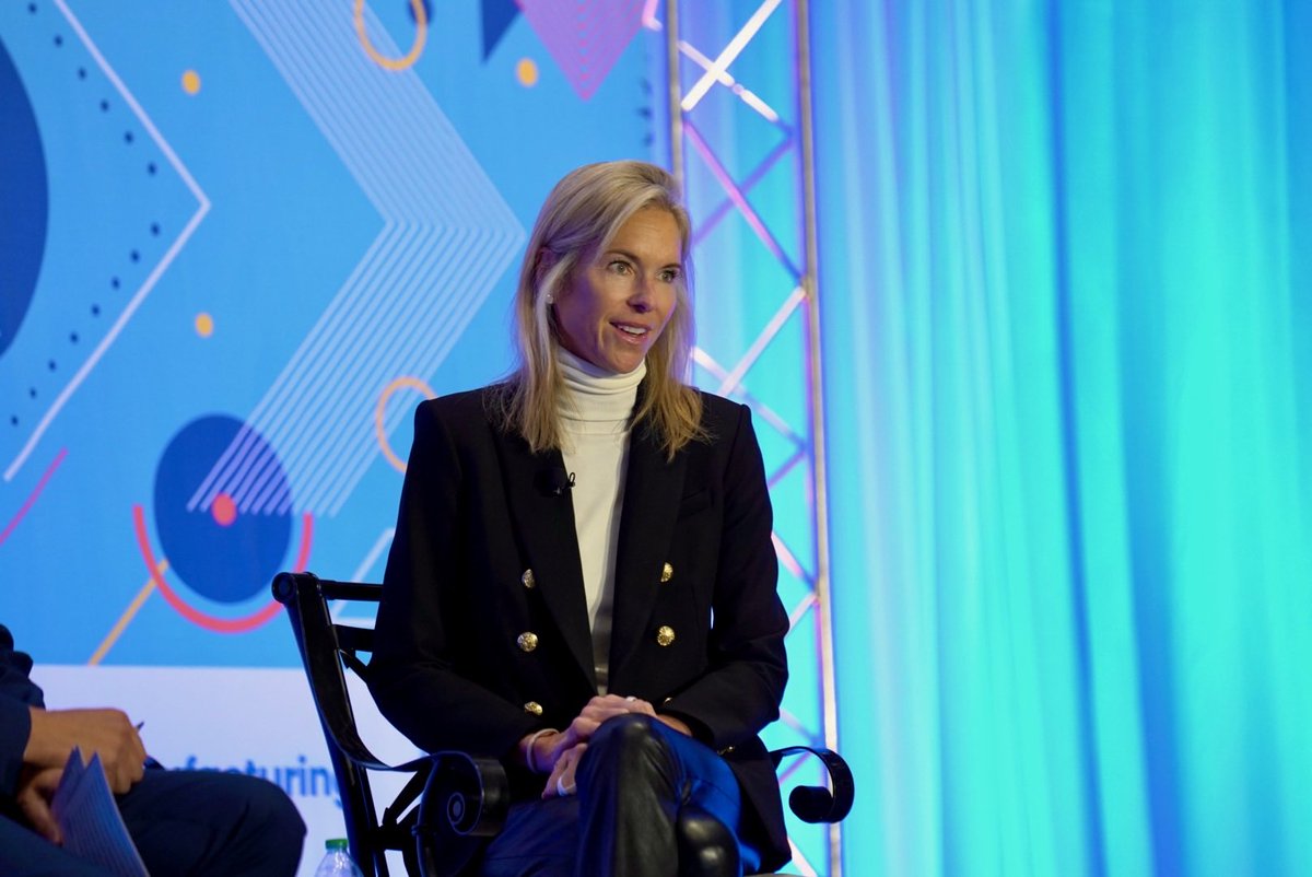 CBIANews's tweet photo. “We’ve got to get people to move to Connecticut.” The Lee Company’s Marietta Lee shared insights on leadership, innovation, and strengthening Connecticut’s manufacturing economy during a conversation with @BankofAmerica’s Joe Gianni. #MadeinCT https://t.co/rFwRY8LMED