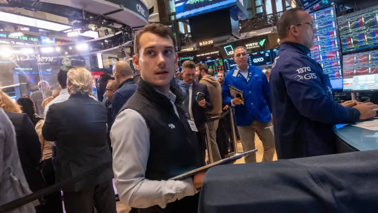 0MSVxmaqq's tweet photo. Synthetic tokenized stocks are bad for American investors https://t.co/d5Jj0McqgK