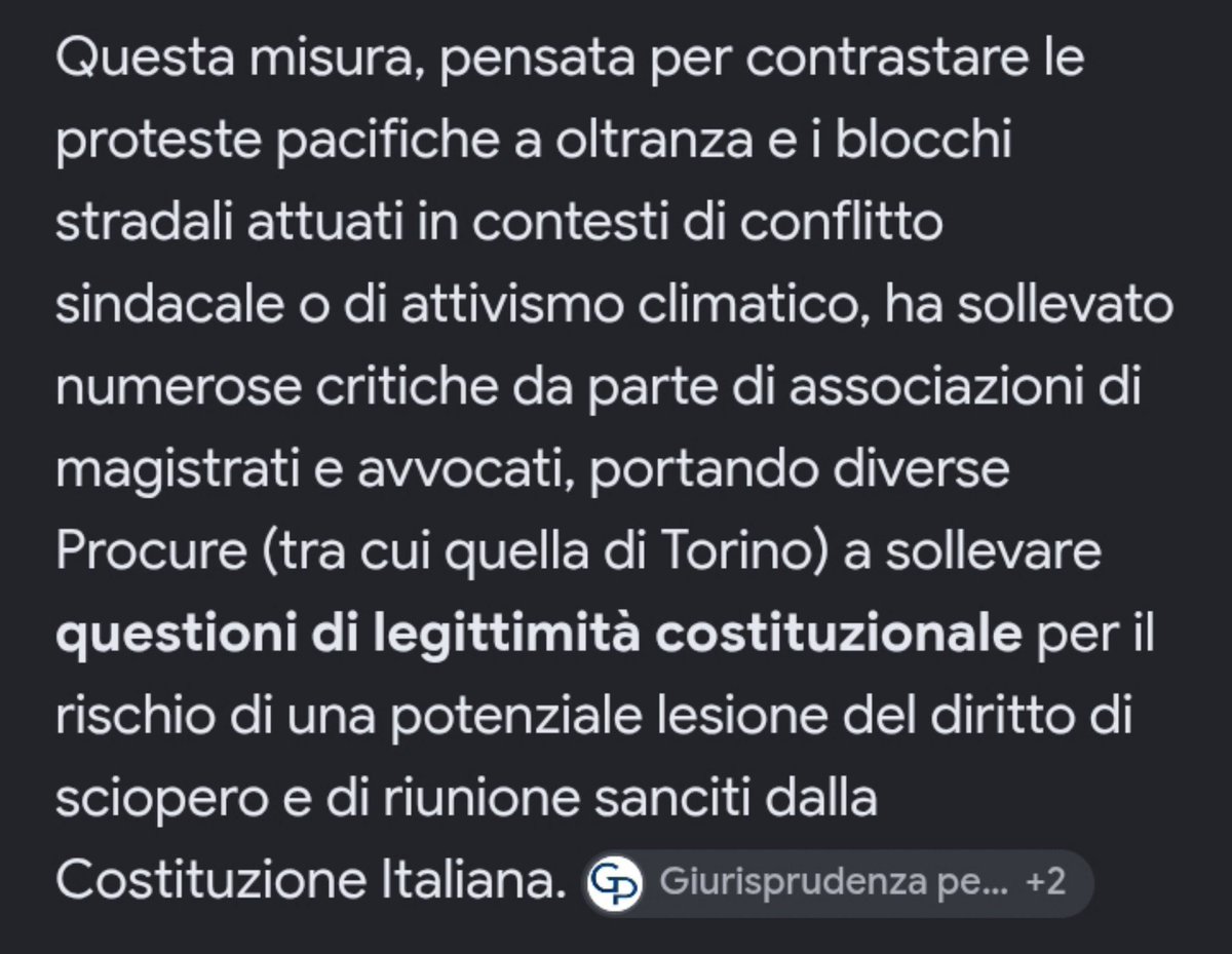Misurelli77's tweet photo. In Italia va tutto bene, andiamo alla 
Fashion Week🥸

E questi poveri agricoltori calabresi molto probabilmente saranno anche denunciati per blocco stradale. (Leggete!)
Grazie ai decreti sicurezza voluti da
tre grandi statisti: Giorgia Meloni, Matteo Salvini e Antonio Tajani https://t.co/dngJQCAqD7