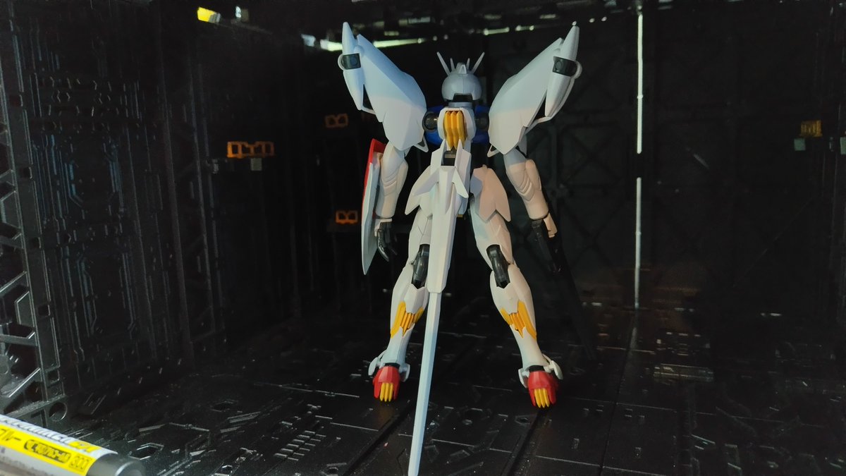 arms285002's tweet photo. #ガンプラ
HG ガンダムレギルス をパチ組ー。
ヴェイガンダムとも呼ばれてたな。
放送当時はスルーしたけど最近の再販で入手した。これまたサクッと組めてカッコ良い

火星繋がりでメイスを持たせてみたり。鋭い指に尻尾があって各部のスラスターは黄色…と少しバルバトスっぽくない？ https://t.co/C94eRQGnmE
