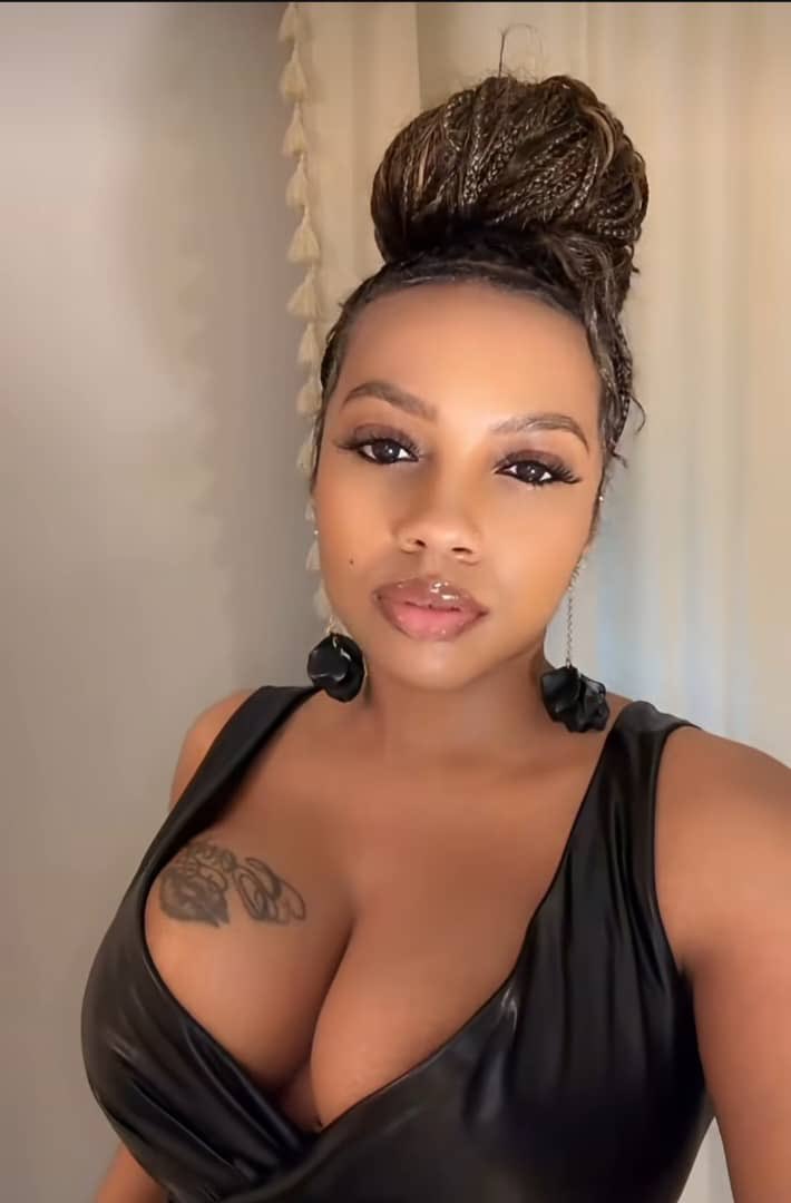 Virgobaddiet's tweet photo. Dm to join my freaky group chat and see more of my contents 🍆 💦 👅 💦 https://t.co/g9KLFyhuVy