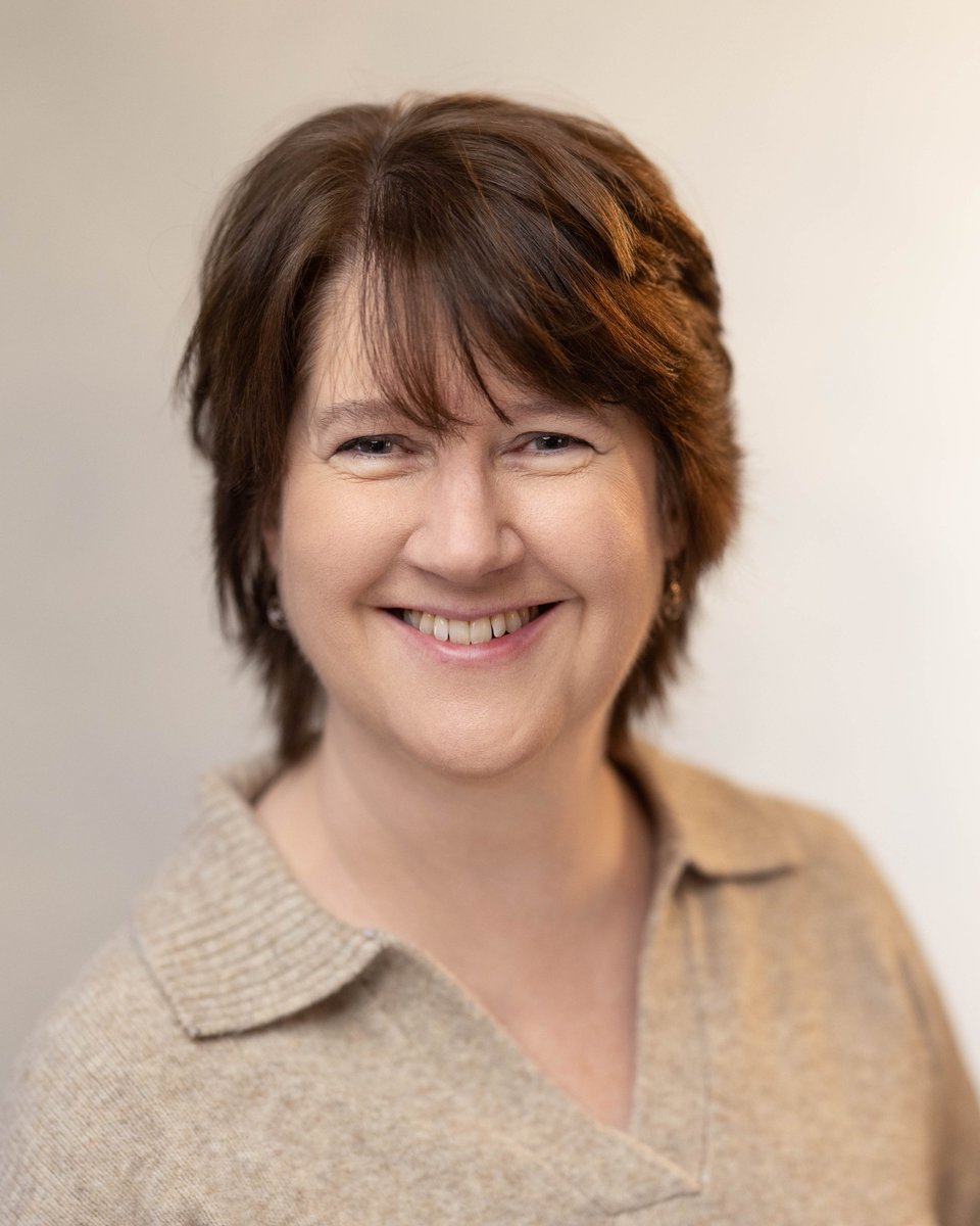 RTESunMisc's tweet photo. "There is something about a plot of earth to call your own, that satisfies something deep within you.  Not that I can call my modest allotment plot ‘my own’, considering that I lease it from Dublin City Council..." up next, Jessica Freed @DubCityCouncil @RTERadio1 https://t.co/vBGWb5Ca0B