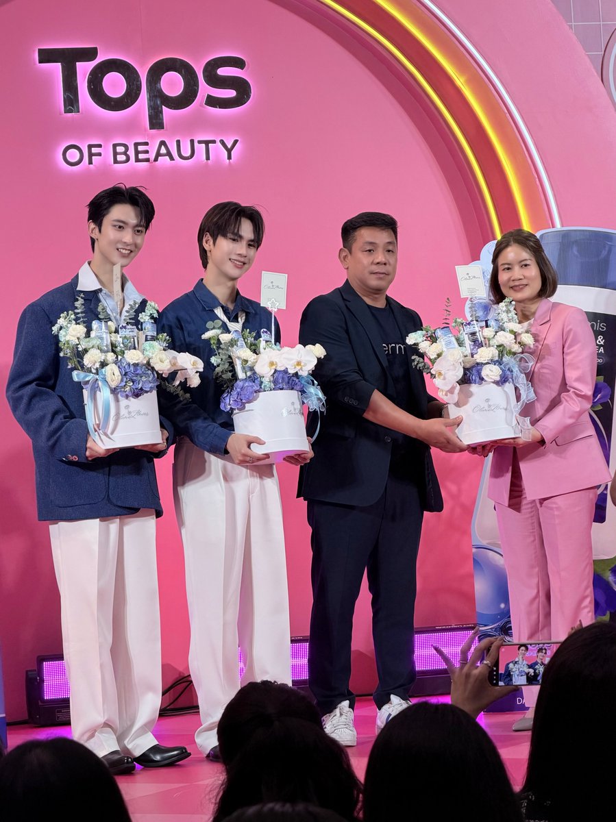 DomundiTV's tweet photo. ขอขอบคุณ @ardermisth และ @topsthailand ที่ให้เกียรติ “ริวจิน” @rryjinnn เเละ “เเพทจิ” @chira_patt ได้มาร่วมกิจกรรมงานในวันนี้นะคะ 🥰

ขอขอบคุณแฟน ๆ ทุกคนที่มาเจอกัน รวมถึงแฟน ๆ ที่ส่งกำลังใจมาให้ทั้งสองคนด้วยนะคะ 🫶🏻✨️

RJPJ X ARDERMIS TOPS
#ardermisxRyujinPatji https://t.co/sVng4qUfBE