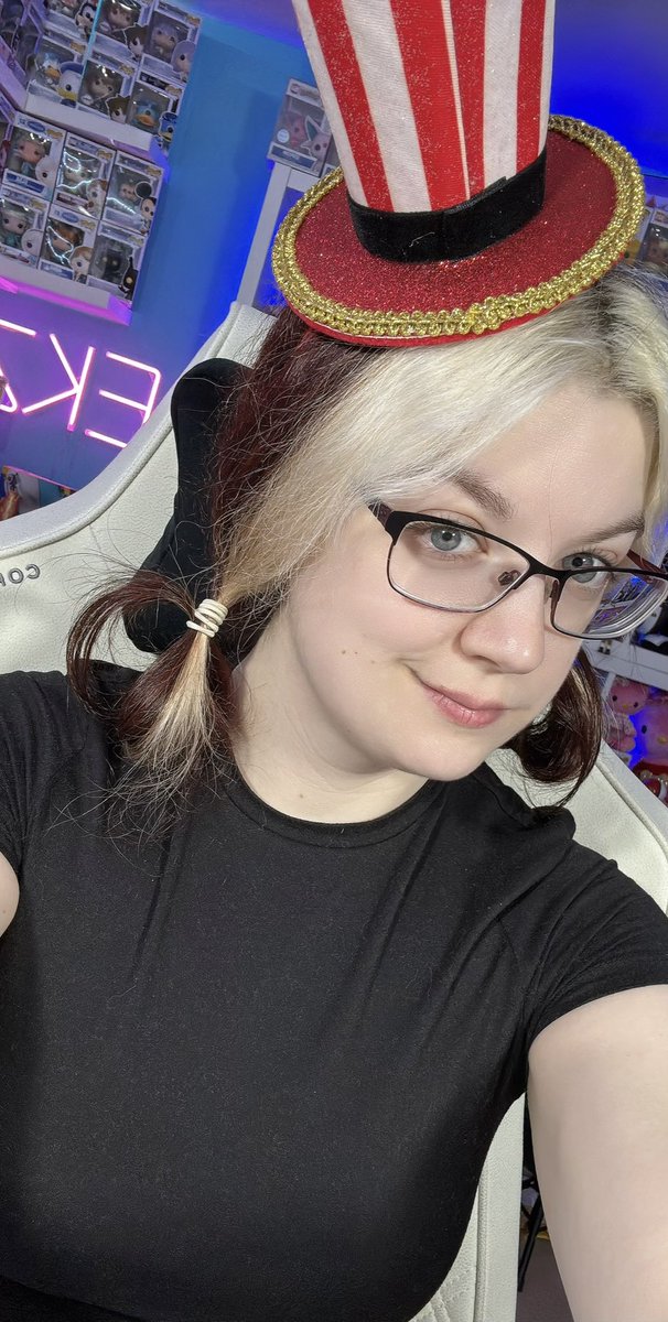 Bekz_xx's tweet photo. It’s time!! 

Come join the circus!! 

https://t.co/rGjy7j2hnd

giveaways, chaos and overall madness xD https://t.co/lkzkewWc8g
